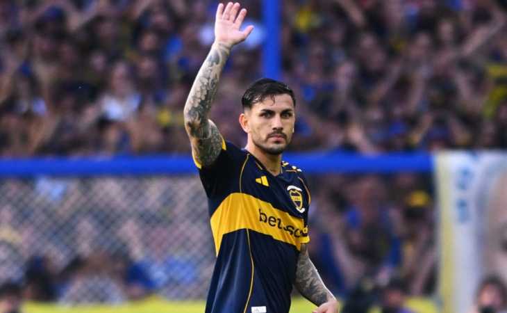 Gesto de líder: Leandro Paredes fue a gritar el primer gol de Boca con Agustín Marchesín, uno de los más criticados