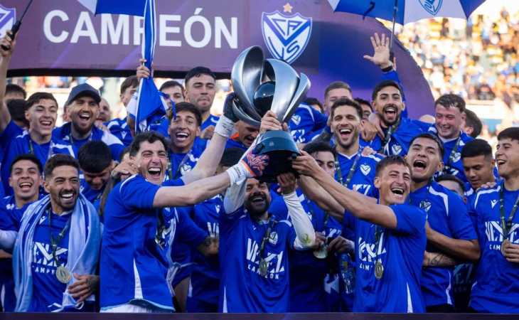 Guillermo Barros Schelotto elogió a Magallán tras salir campeón con Vélez: “Entiende todo”
