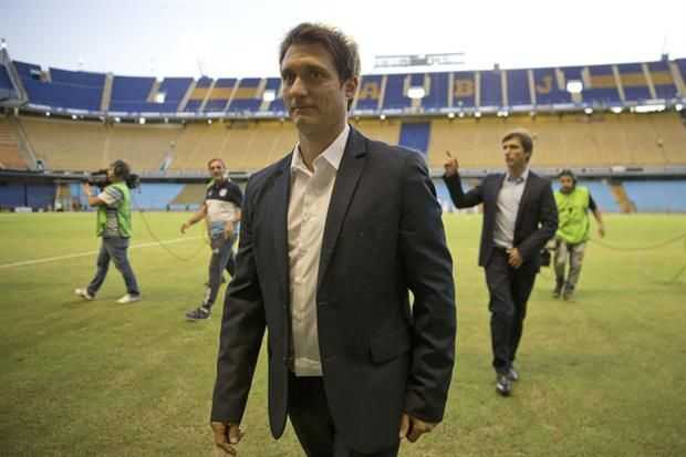Guillermo, el DT que pone en jaque la gobernabilidad de Tevez