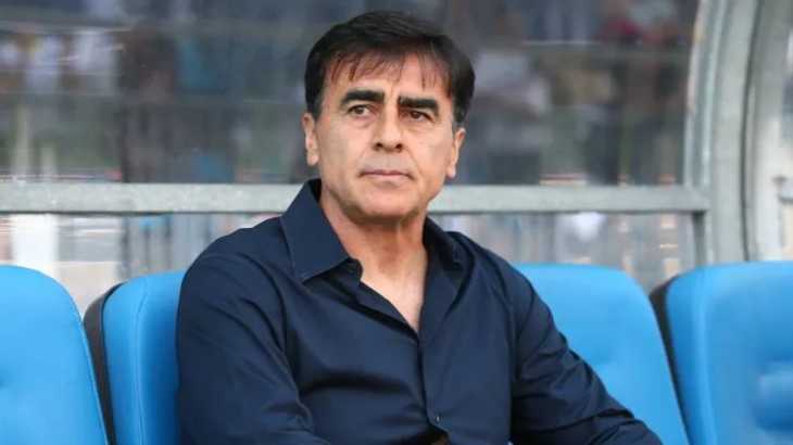 Gustavo Quinteros tomó una llamativa decisión en Vélez, a tres días del duelo frente a Boca