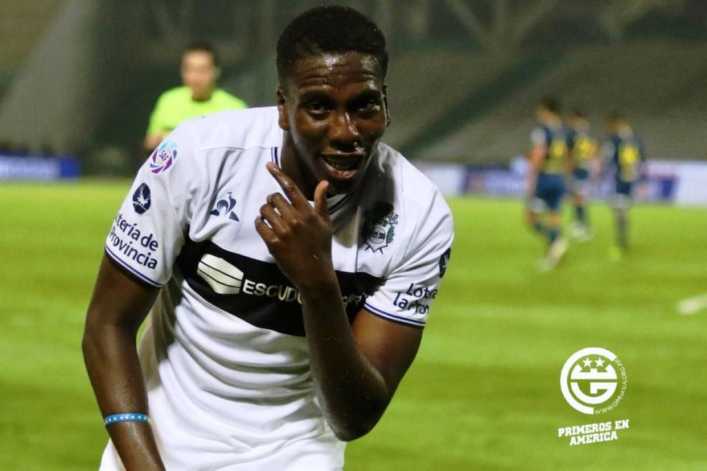 Jan Hurtado está cerca de firmar con Boca Juniors