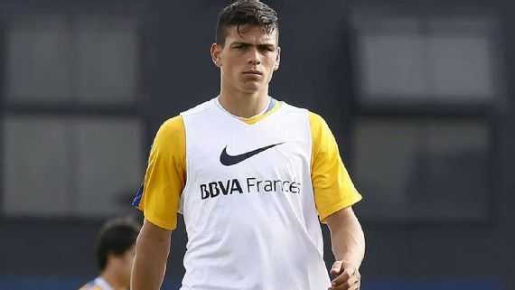 Jonathan Silva se quedará un año más en Boca