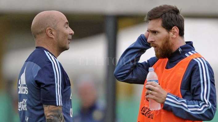 Jorge Sampaoli admitió que Paulo Dybala choca con Lionel Messi