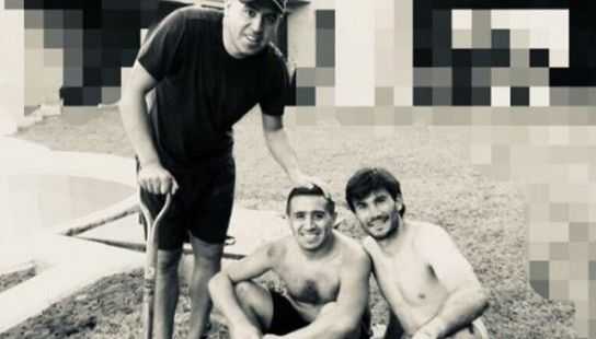 Juan Román Riquelme agarró una pala
