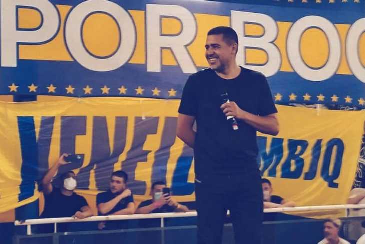 Juan Román Riquelme, el exfutbolista que está aprendiendo, ahora sí, a ser dirigente