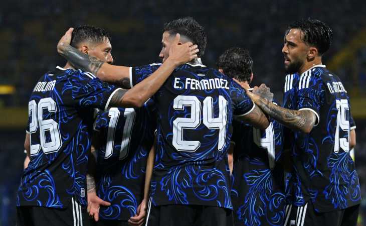 ¿Juega Paredes? El probable equipo de la Selección Argentina para enfrentar a Zambia