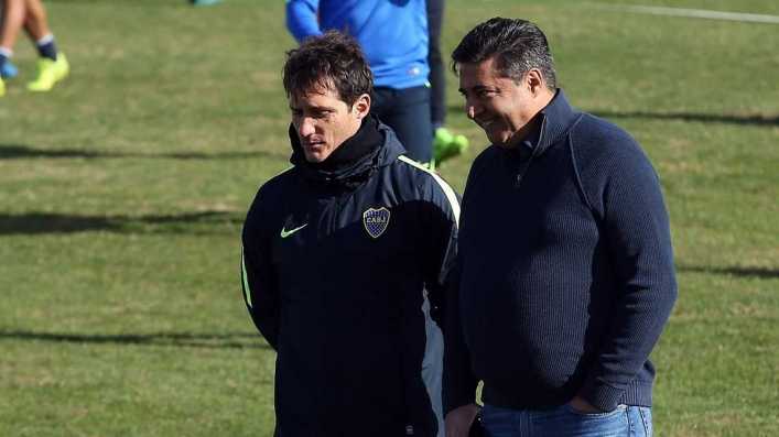 Jugador se reúne con directivo de Boca Juniors