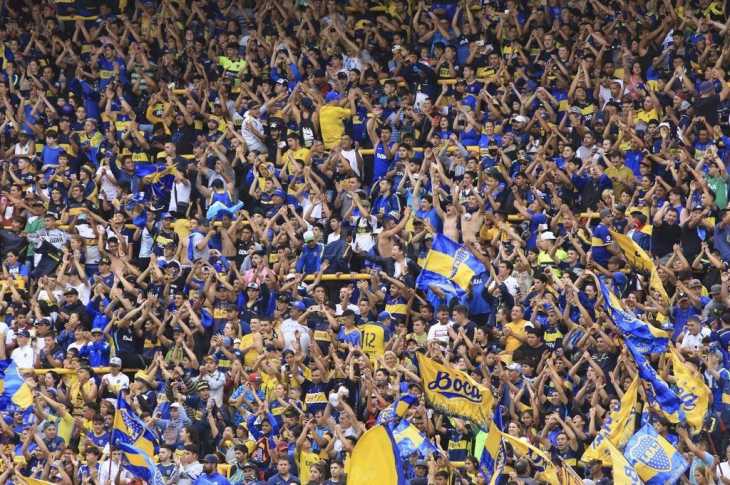 Jugó con Messi en el Barcelona y se derritió por Boca: Me gustaría conocer La Bombonera