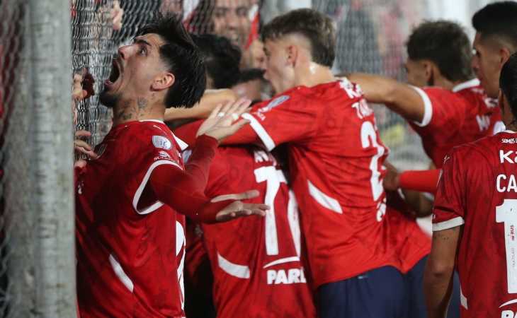 Kevin Lomónaco sorprendió a todos al revelar que es hincha de Boca: “Mi ídolo era Riquelme”