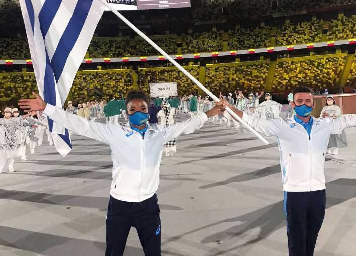 La abanderada olímpica que le jugó una carrera de 100m a Carlos Tevez: quién ganó y qué dijo el exfutbolista de Boca