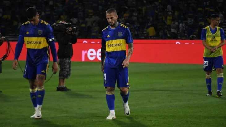La actitud del plantel de Boca que no se vio mientras hablaba Riquelme