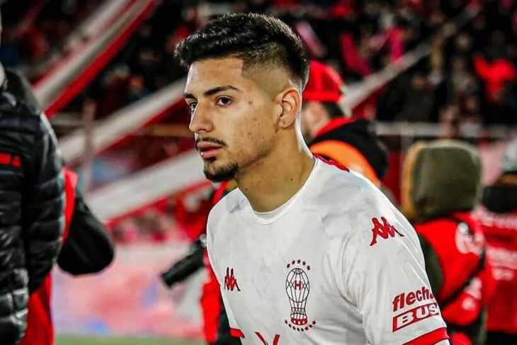 La alegría de Alarcón tras confirmarse su llegada a Boca en el Mercado de Pases 2025: El más grande...