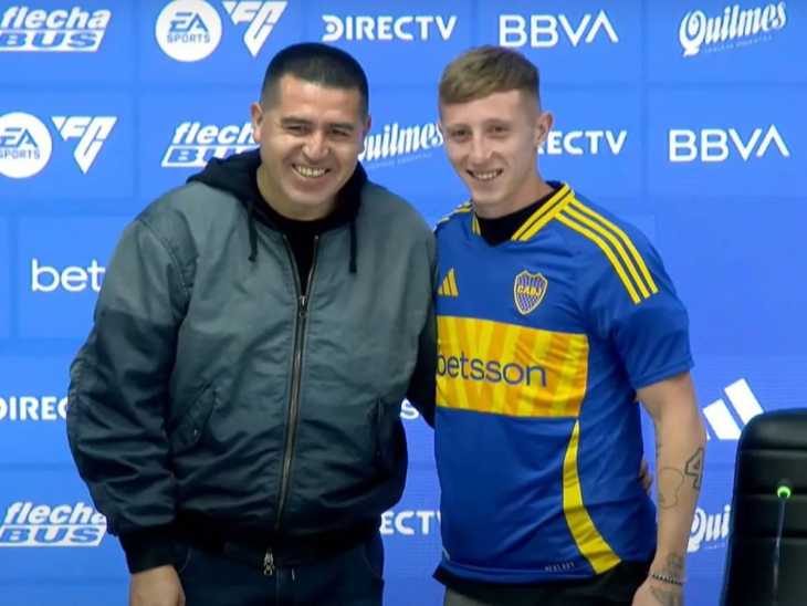 La alegría de Barinaga en su presentación como nuevo jugador de Boca