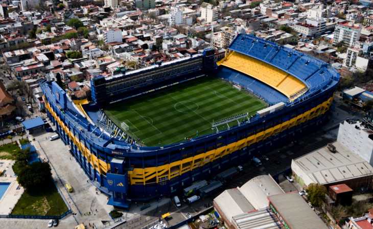 La ampliación de La Bombonera y la lucha política: apareció un pasacalles en la puerta de la CNRT
