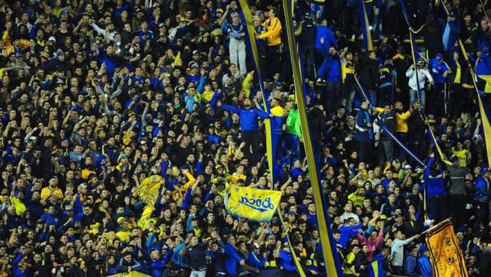 La Bombonera fue una fiesta y vivió dos partidos en uno