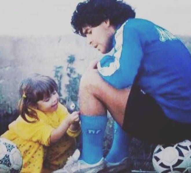 La emotiva despedida de Dalma Maradona y Diego junior a su padre