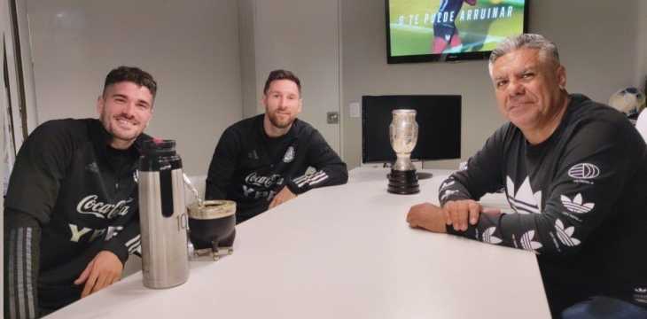 La foto de Messi y De Paul a horas de Argentina vs Uruguay