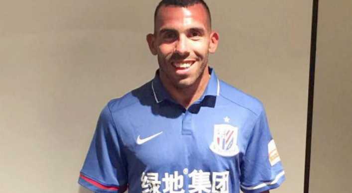 La foto de Tevez en la revisión médica del Shanghai Shenhua