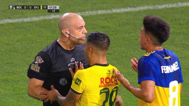 La increíble imagen que usó el VAR para anular el penal que le sancionaron a Boca