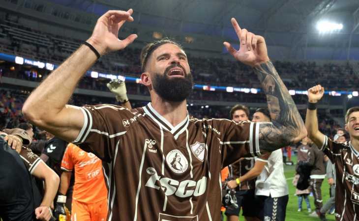 La inesperada frase de Nicolás Orsini sobre Boca en medio de los festejos con Platense