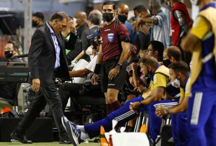 La insólita pregunta que tuvo que contestar Russo tras el Boca-Santos