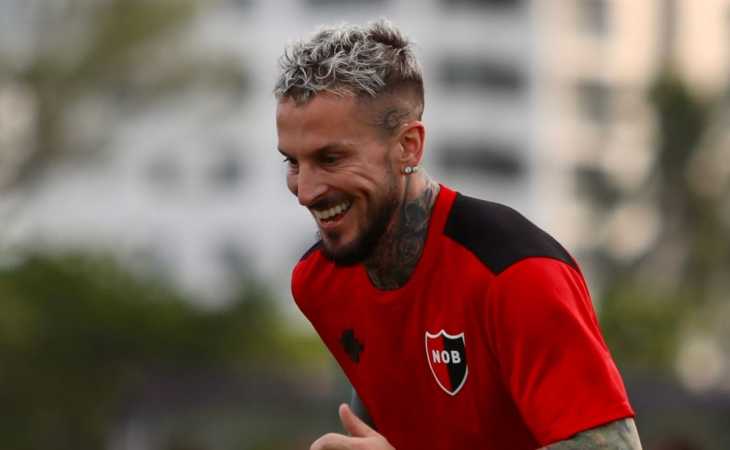 La pésima noticia que recibió Darío Benedetto en Newell’s y complica su futuro