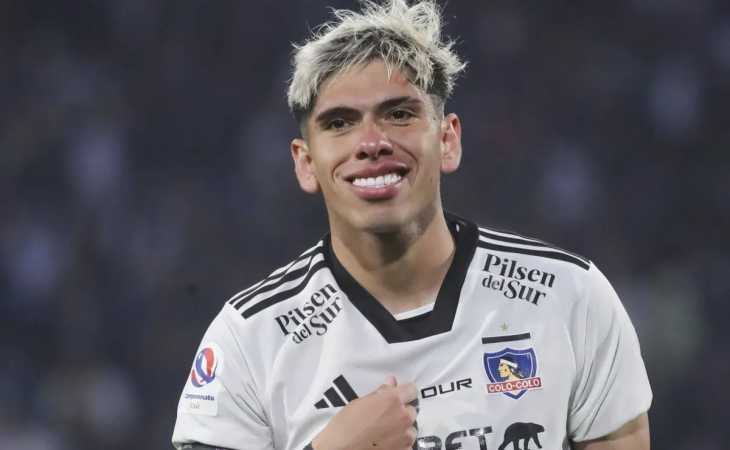 La primera foto de Carlos Palacios con la camiseta de Boca