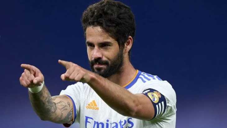 La reacción de Isco al ver la foto de Marcelo y Riquelme con la camiseta de Boca