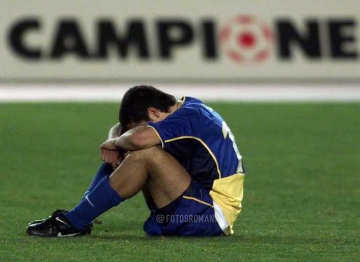 La reacción de Riquelme tras perder la final contra el Bayern en la Intercontinental 2001