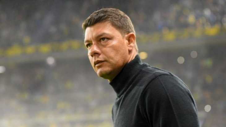 La respuesta de Battaglia a Riquelme sobre cómo debe ser el 5 de Boca