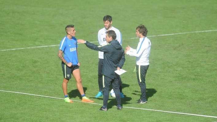 La respuesta de Ricardo Centurión a los elogios de Schelotto