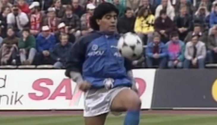 La Scaloneta precalentó con un clásico que inmortalizó Maradona