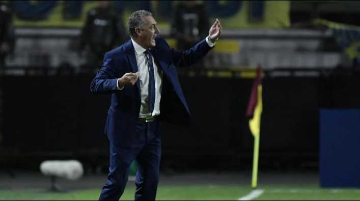 Las dudas de Alfaro para el Boca-Paranaense