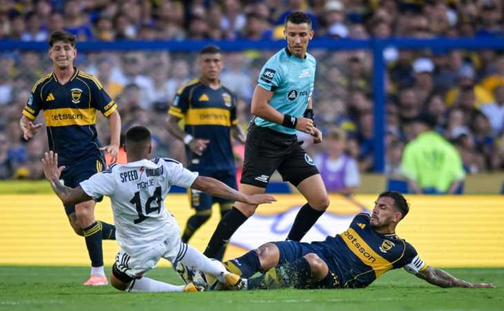 Le pidió la camiseta a Paredes por Instagram y aseguró: “Huele a perfume francés”