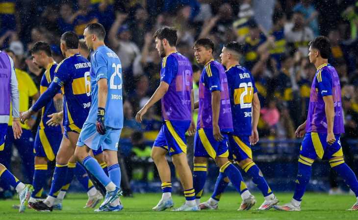 Los 3 jugadores de Boca que llegaron hacen un año, no tienen minutos y podrían salir