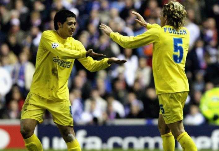 Los años dorados del Villarreal al son de Riquelme y goles de Forlán