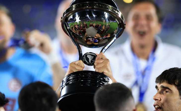 Los memes de Boca para River por sus rivales de Sudamericana: “Microbios”