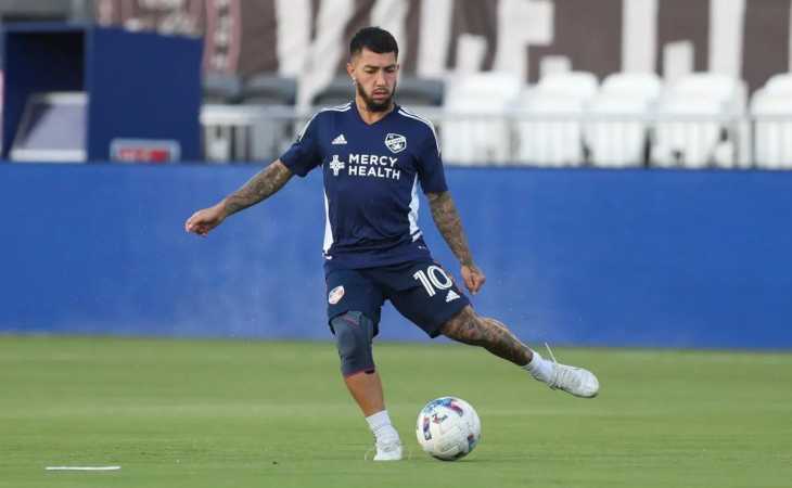 Luciano Acosta, entre la vuelta a Boca y el interés del Corinthians de Ramón Díaz