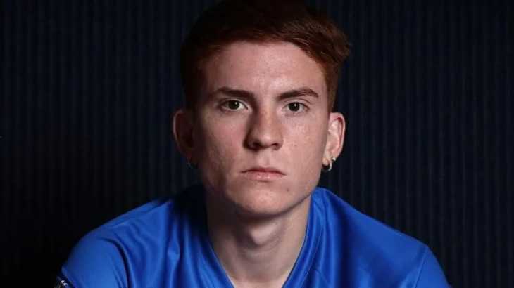 Luego de elogiarlo por su debut, el DT del Brighton tomó otra extraña decisión con el Colo Barco