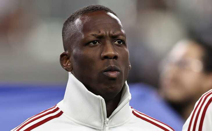 Luis Advíncula enciende las alarmas en Boca tras su partido con Perú y, ¿no juega contra Benfica?