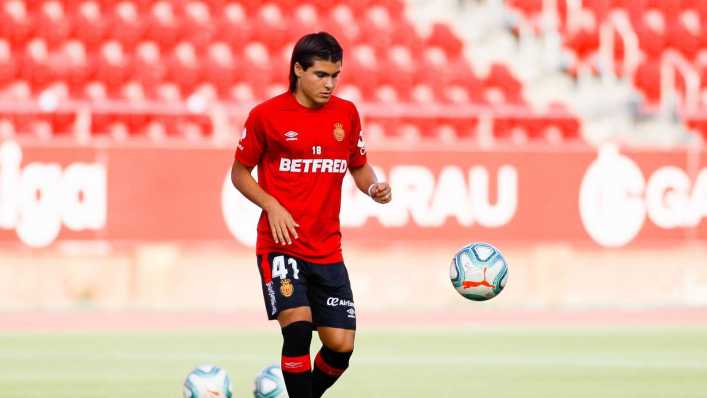 Luka Romero, el hincha de Messi que mira videos de Riquelme