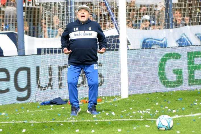 Maradona vuelve a la Bombonera: ¿Qué opinan los hinchas? 