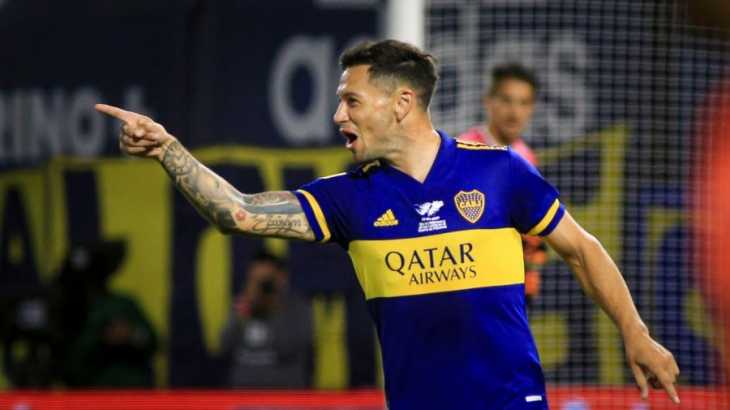 Mauro Zárate contó por qué se fue de Boca y su charla con Riquelme: La máquina no arrancaba...