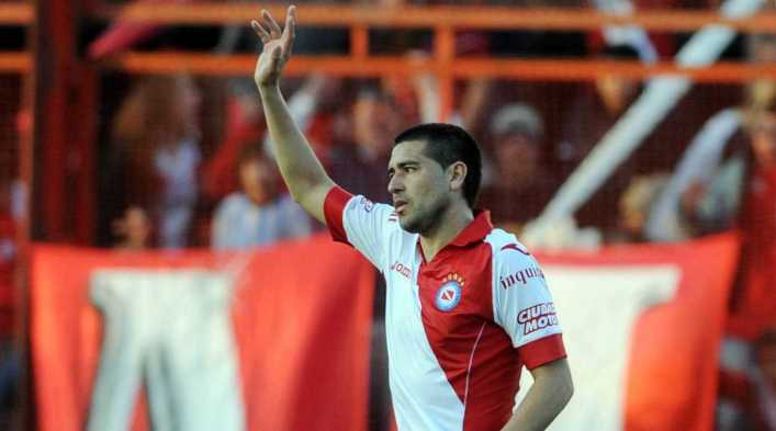 Los mejores tweets sobre la vuelta de Riquelme