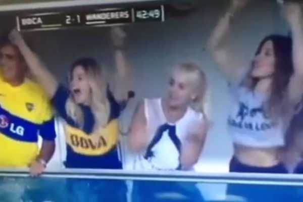 Mirá el primer gol de Daniel Osvaldo en Boca y la dedicatoria a su mujer y su familia