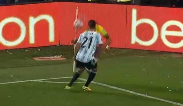 Nahuel Molina les respondió a los brasileños que se burlaron por la bicicleta de Vinicius