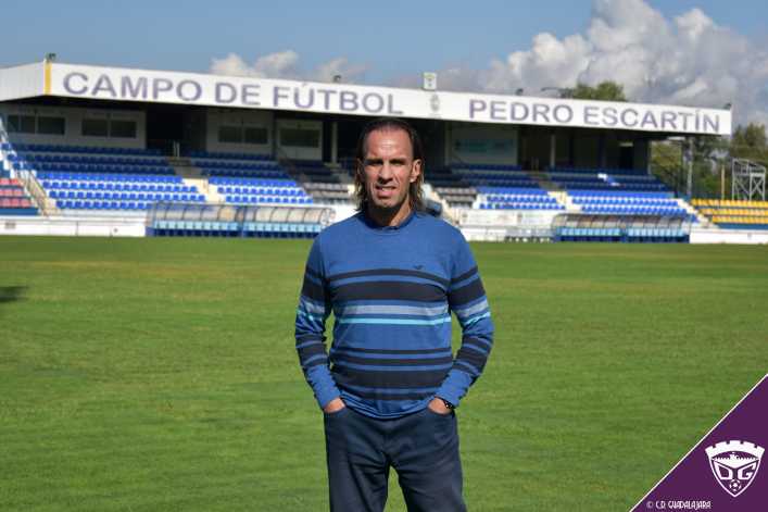 Navarro Montoya opinó sobre la idea de que Riquelme vuelva a jugar