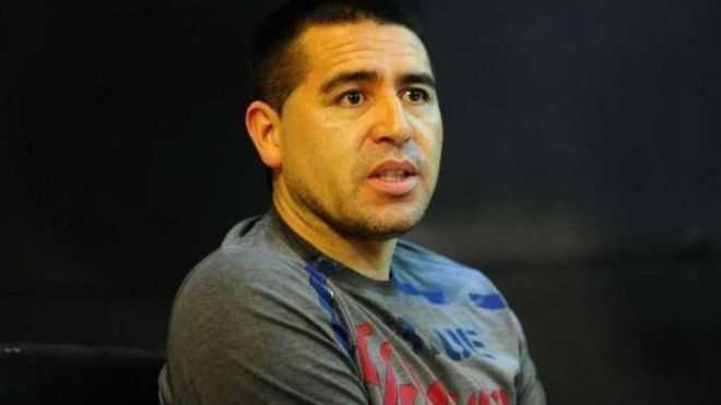 Ningún técnico me enseñó tanto como Riquelme dentro del campo