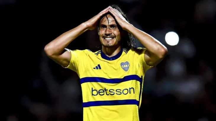 No le hace un gol ni al arcoíris: ex-River se burló de Edinson Cavani a 3 días del Superclásico