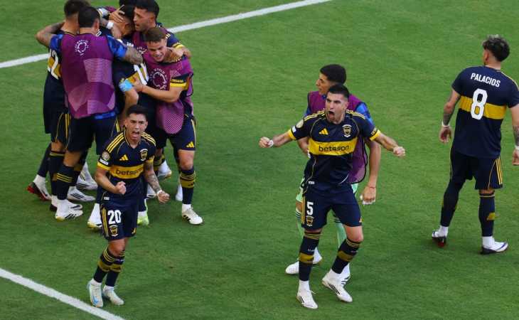 No se vio: el gesto “anti River” de Zenón, Palacios y Giménez con sus botines en Boca-Benfica